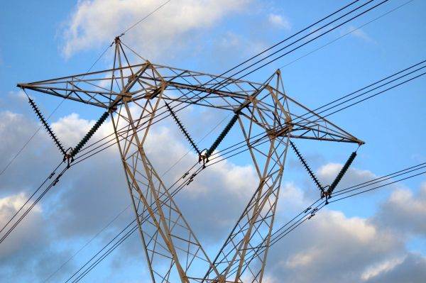 ANRE a aprobat autorizaţiile de înfiinţare pentru proiecte de stocare de energie de 669 MW